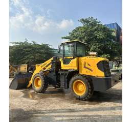 Xe Xúc Lật Cũ WL939LA 