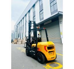 Xe Nâng Dầu 3 Tấn Cao 4,5M 