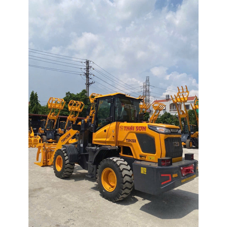 Xe Kẹp Gỗ TS942GK