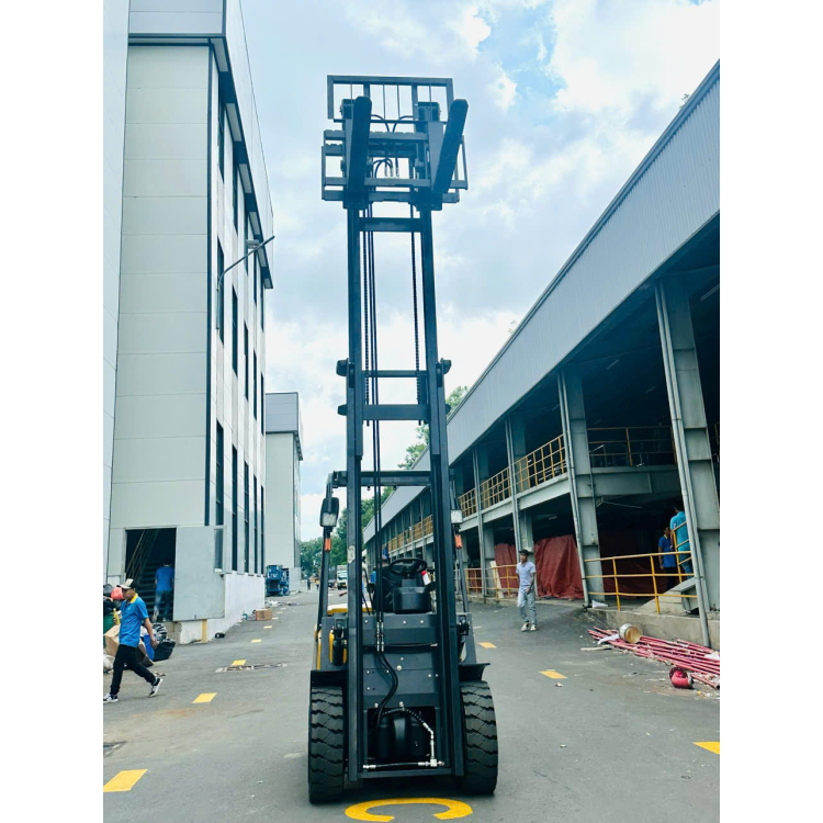 Xe Nâng Dầu 3 Tấn Cao 4,5M 