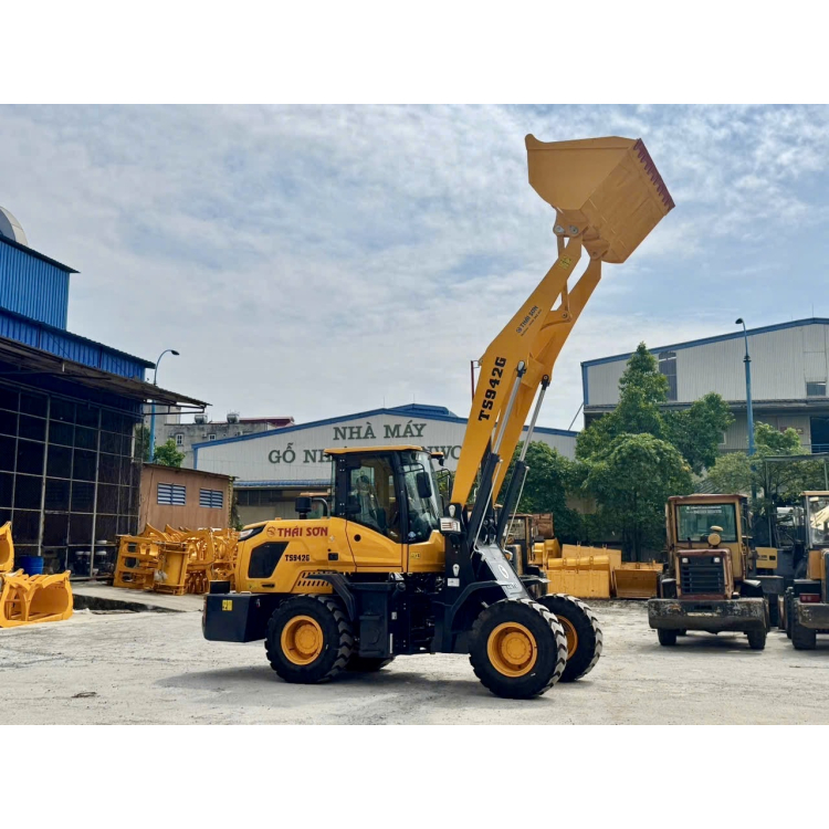 Xe Xúc Lật Nông Sản TS942G 